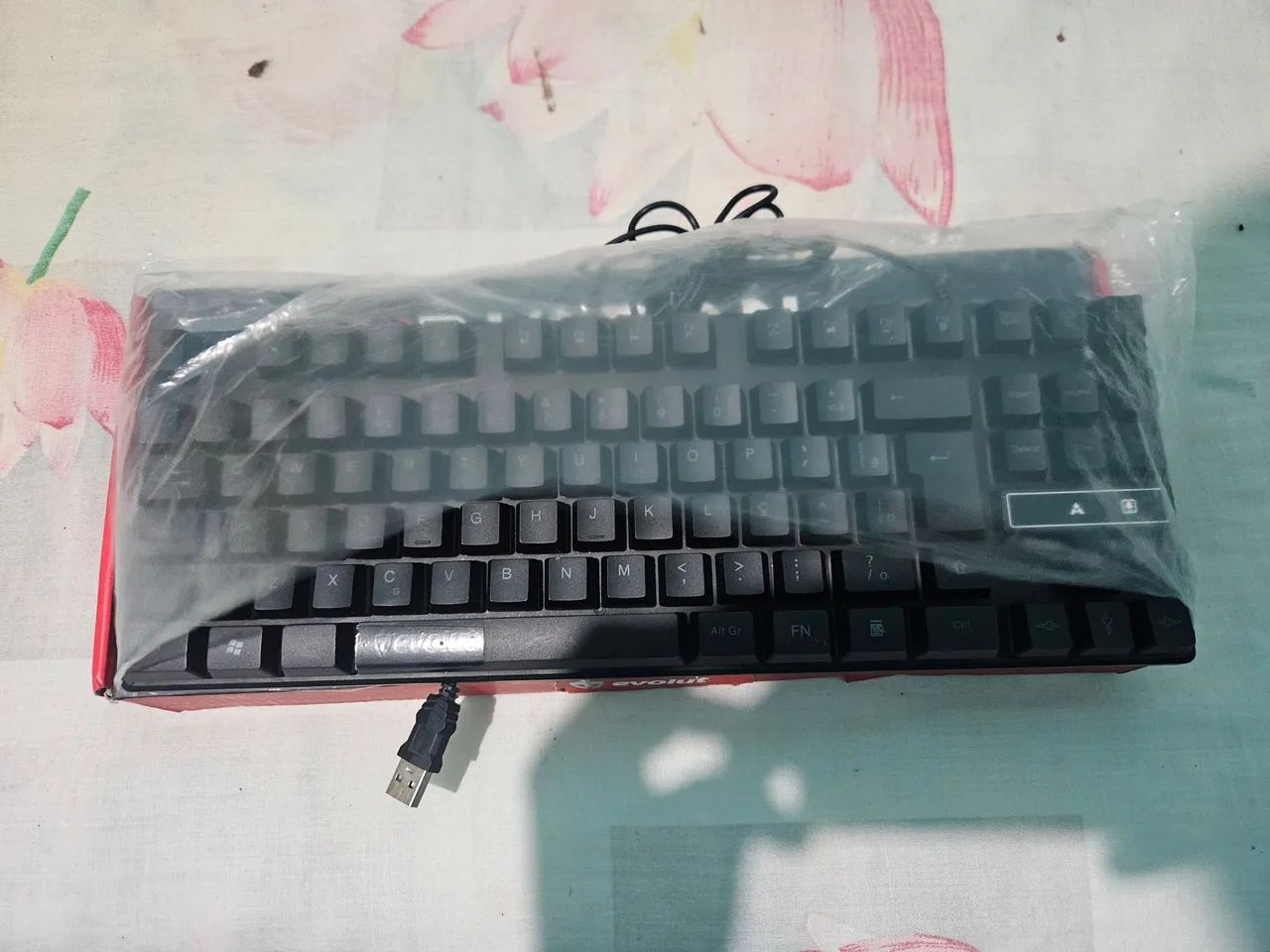 KEYBOARD454806483061319680