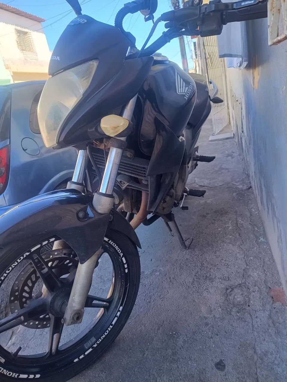 CB300R ANO 2013 PRETA - Foto 4