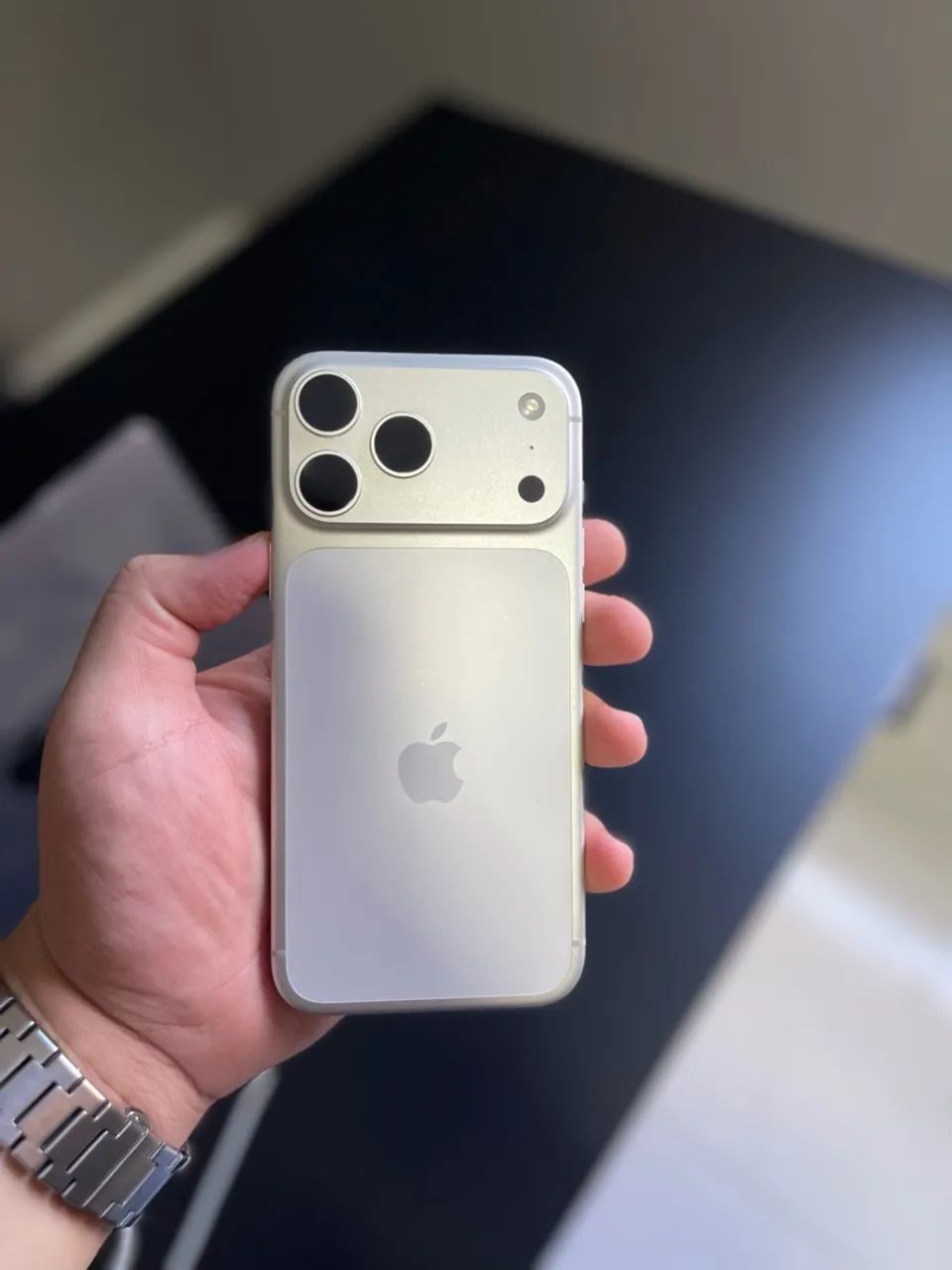 iPhone 17 Pro Max - Foto 2