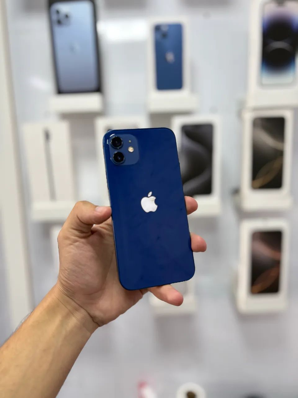 iPhone 12 - 64GB ( Azul ) TODO ORIGINAL !! - Celulares e
