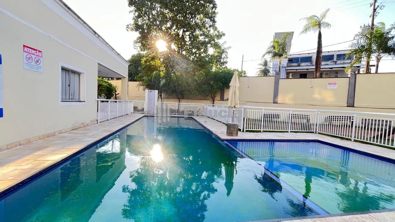 Apartamento totalmente mobiliado, com 2 quartos, sala ampla e banheiro social. Imóvel pron - Foto 3