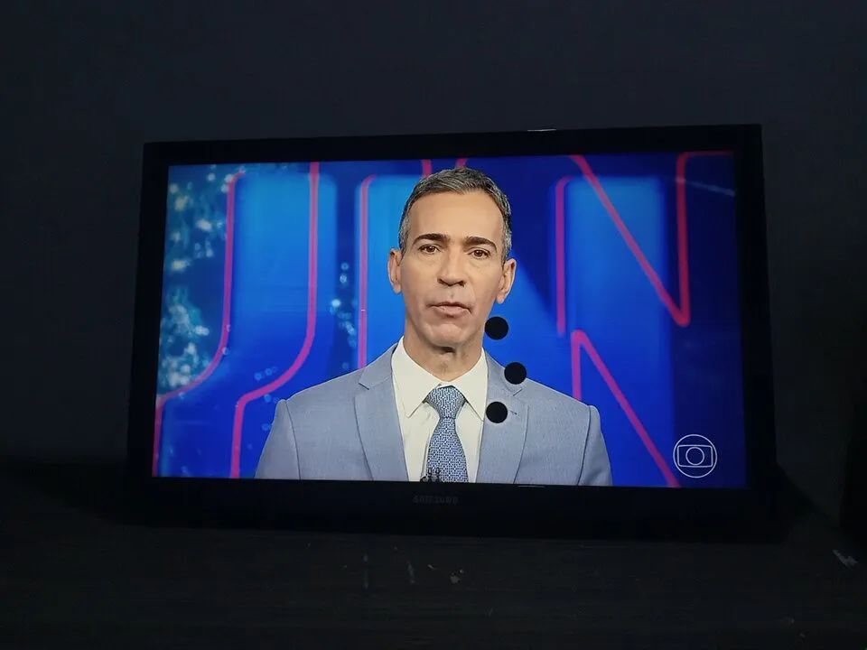 Tv Samsung "40" Polegadas