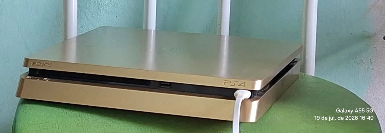 PS4 SLIM 1 TB