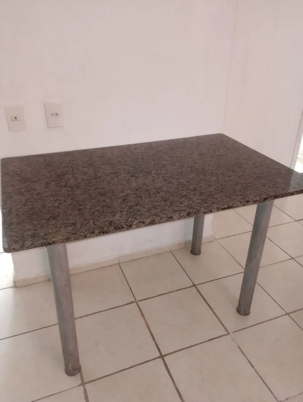 Mesa de mármore 