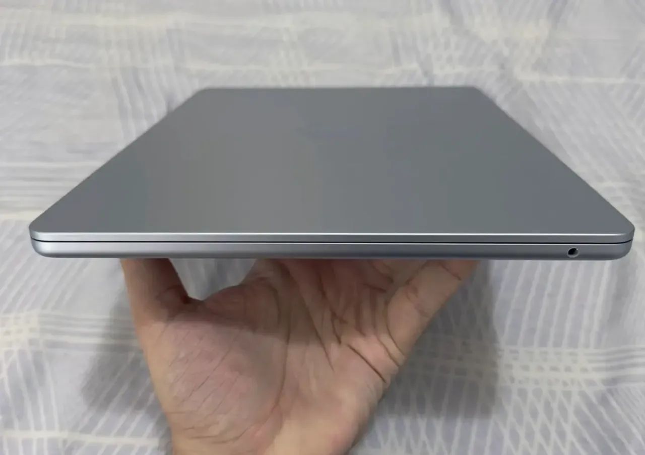 MacBook Air M4 13 pol. 16gb na garantia - Notebooks - Estados