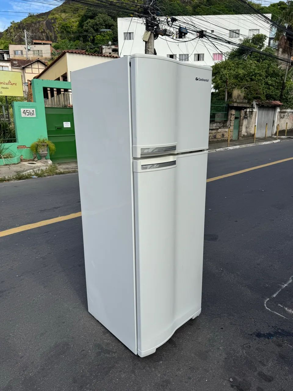 Vendo geladeira Continental Duplex R$ 1100 - Foto 3