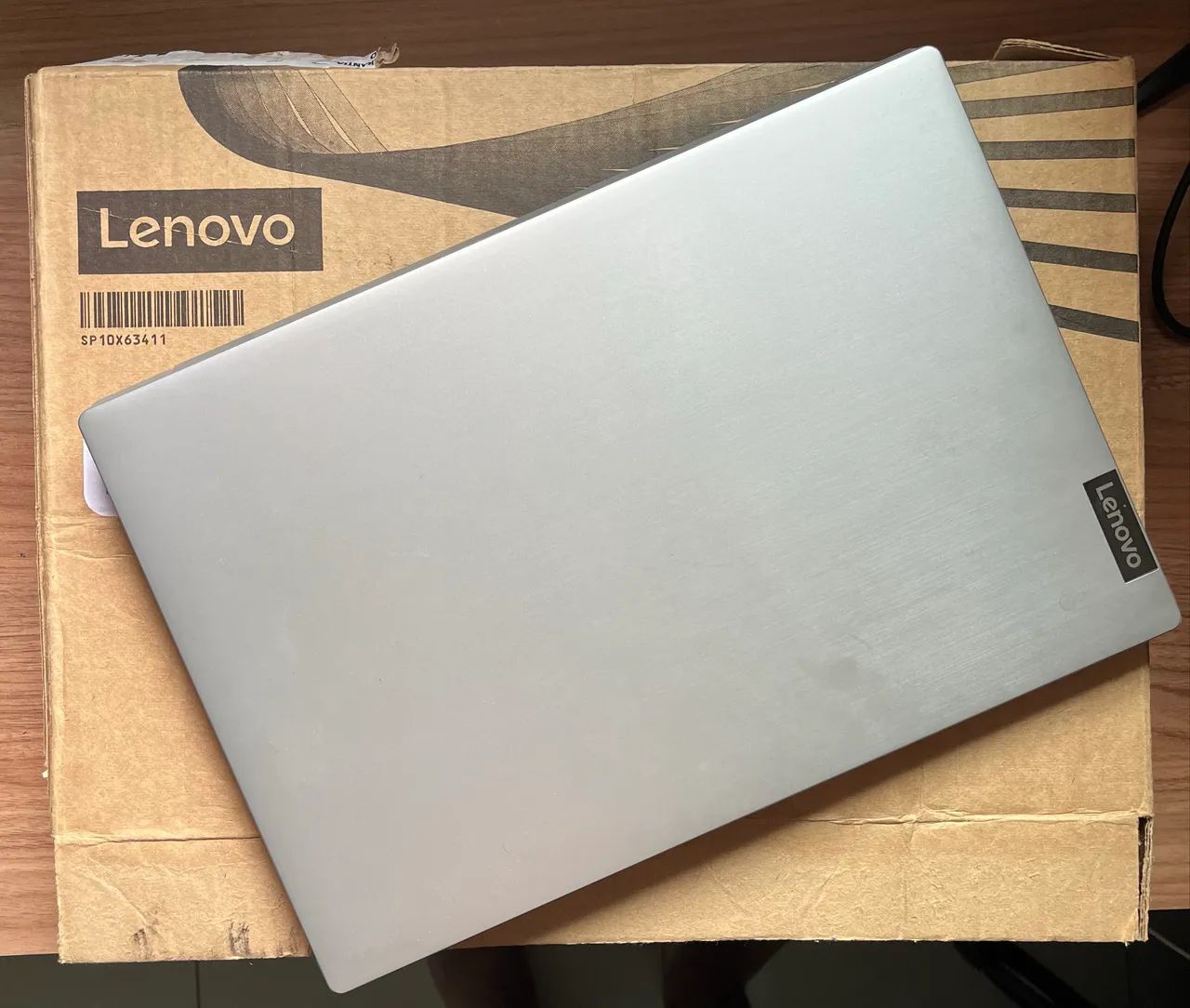 Notebook Lenovo Ryzen 5 12GB RAM 256SSD