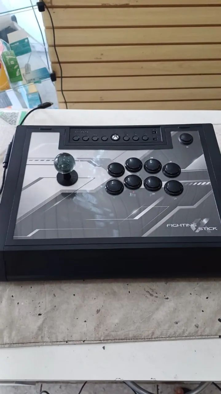 Controle arcade Hori alpha Stick 