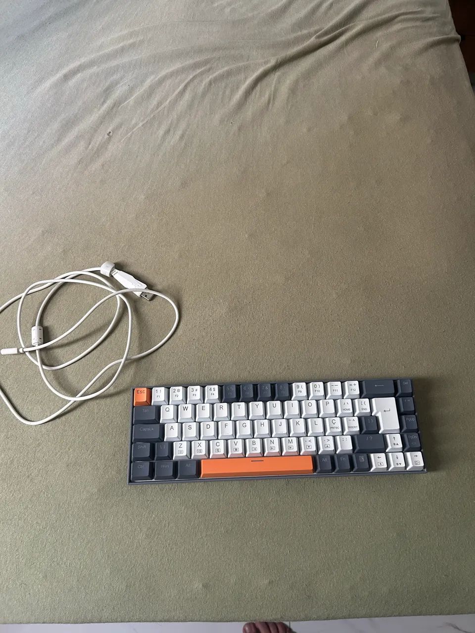 Teclado mecânico  E-YOOSO Z-686 
