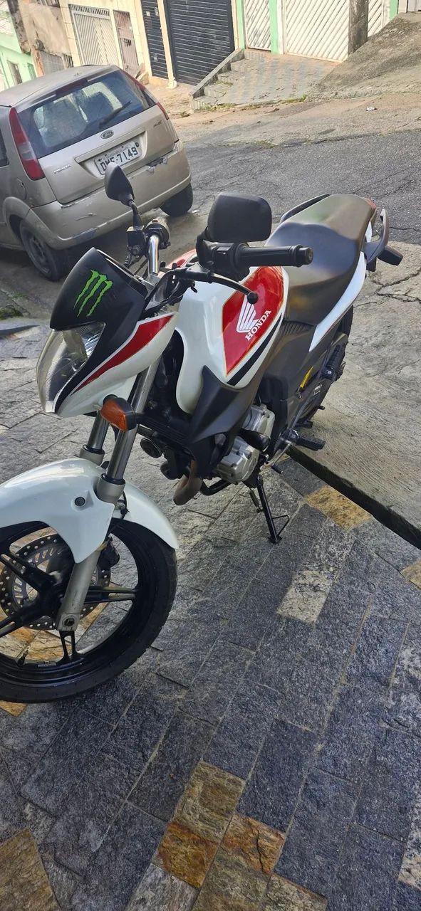 CB300 edição limitada  - Foto 3