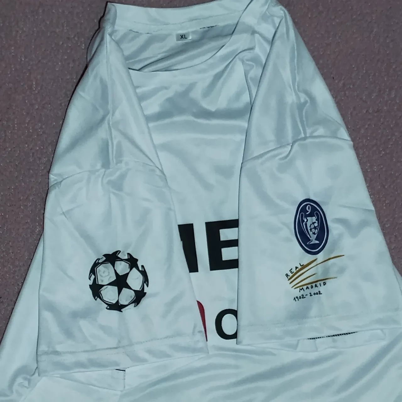 Camisa retro Real Madrid  - Foto 2