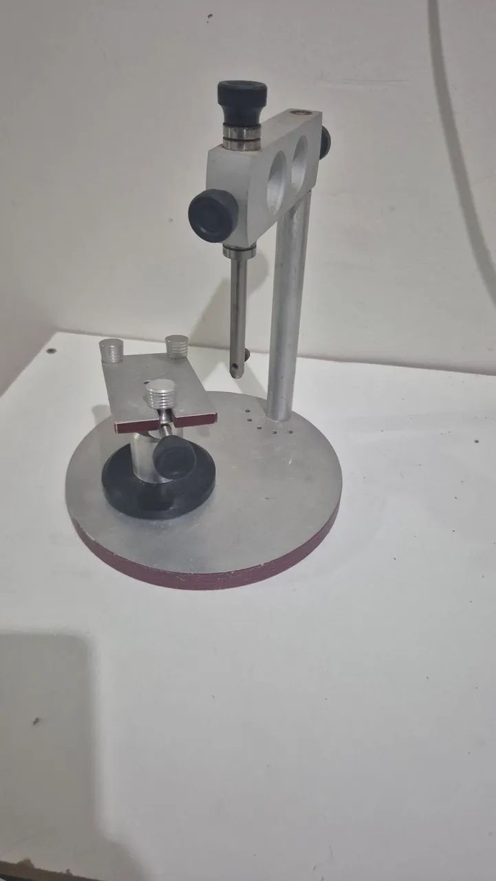 Delineador de Próteses Odontologico