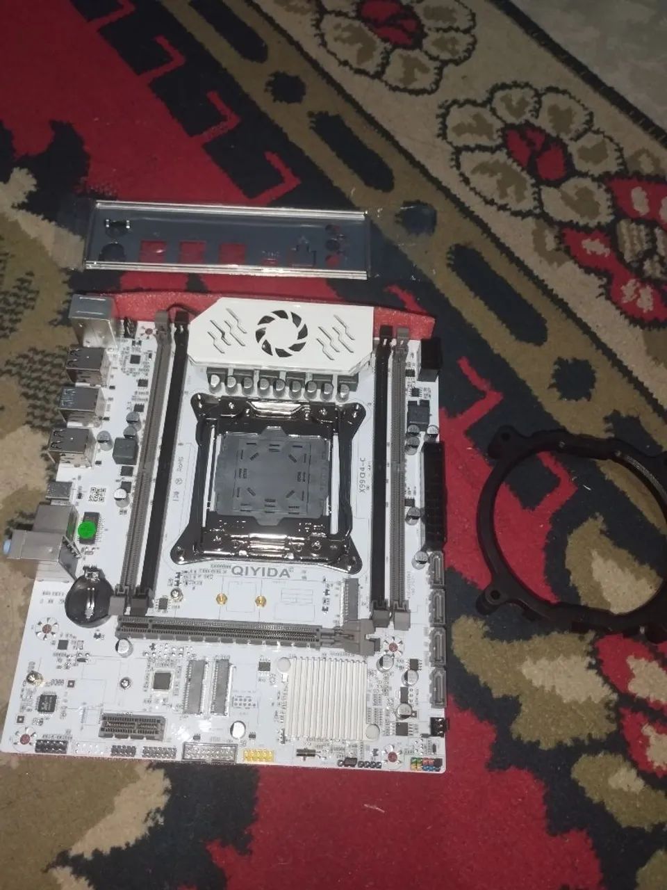 Placa mãe x99 D4 qiyida  - Foto 3