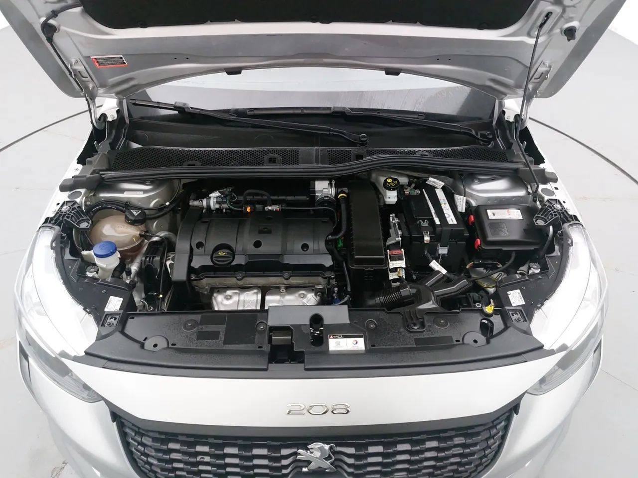 Peugeot 208 Active 1.6 Flex 16V 5p Aut., foto 10 de 18