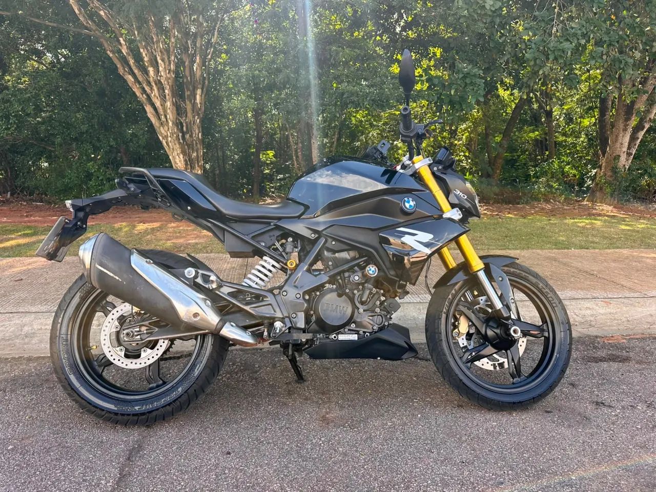 BMW G 310 R