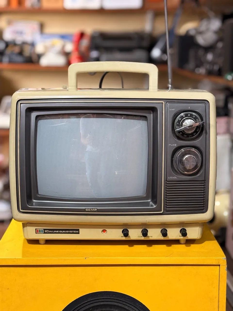 Tv semp 10 polegadas para decoração  - Foto 4