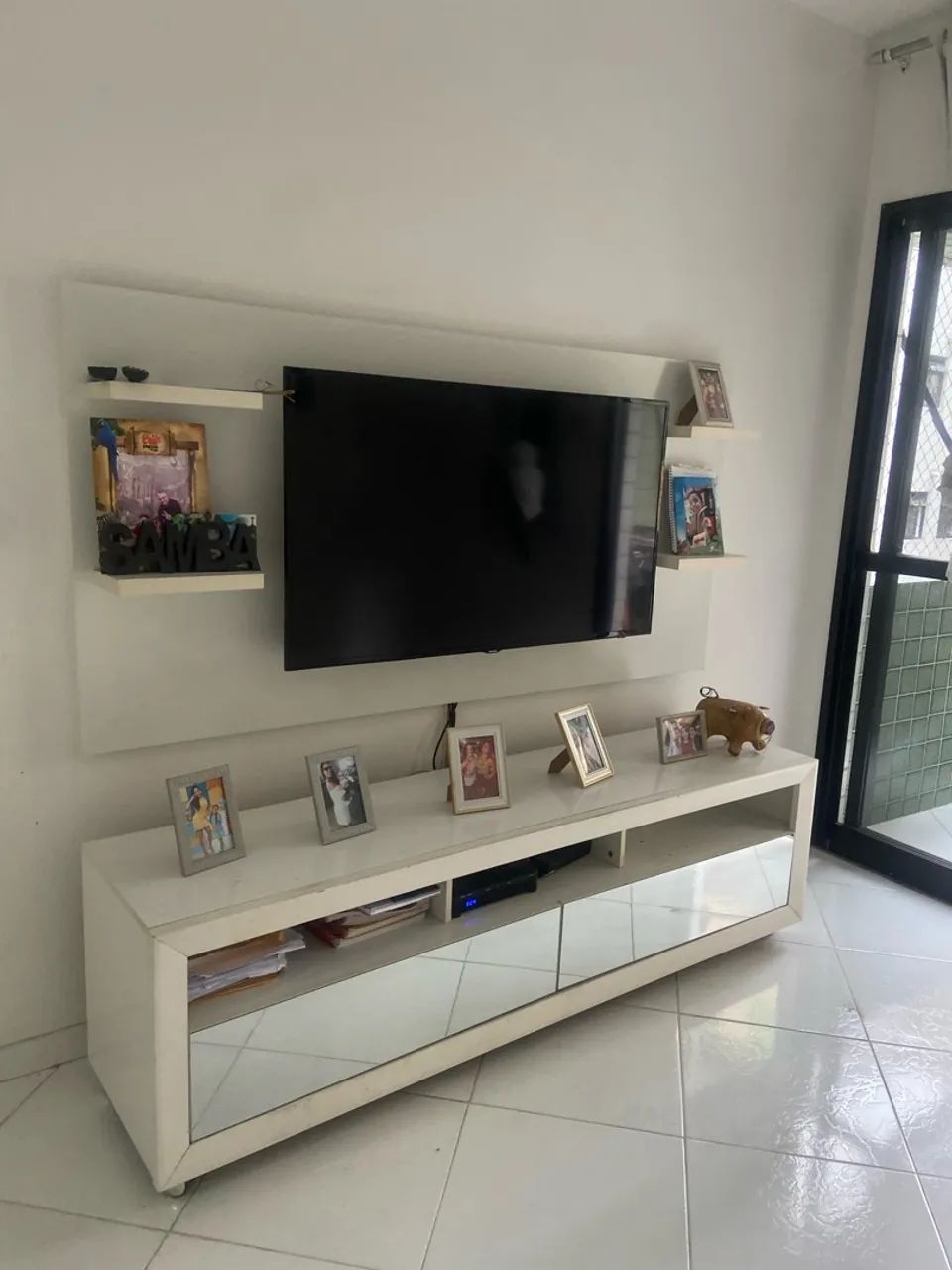 Rack com painel para tv