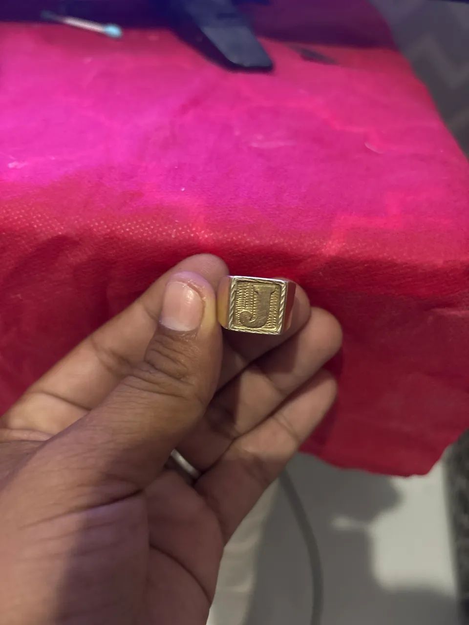 Vendo anel de prata nmr 18