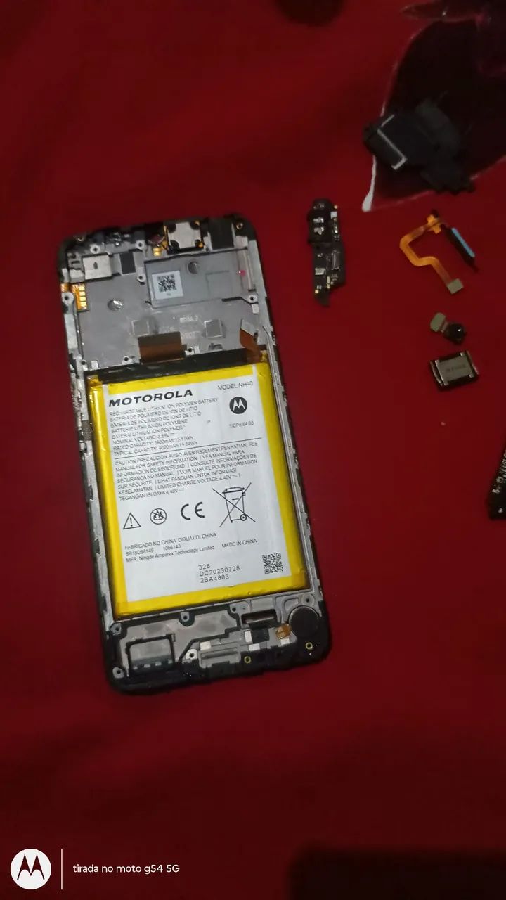 Vendo peças e a do tela do moto E22  - Foto 2