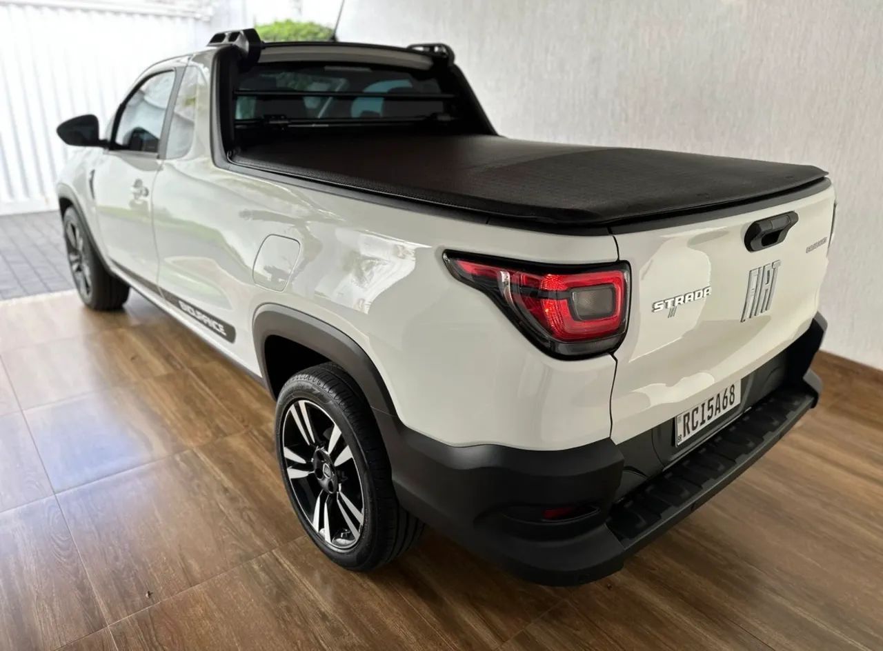Fiat Strada Endurance 1.4 Flex 8V CS Plus 2022 - Foto 5