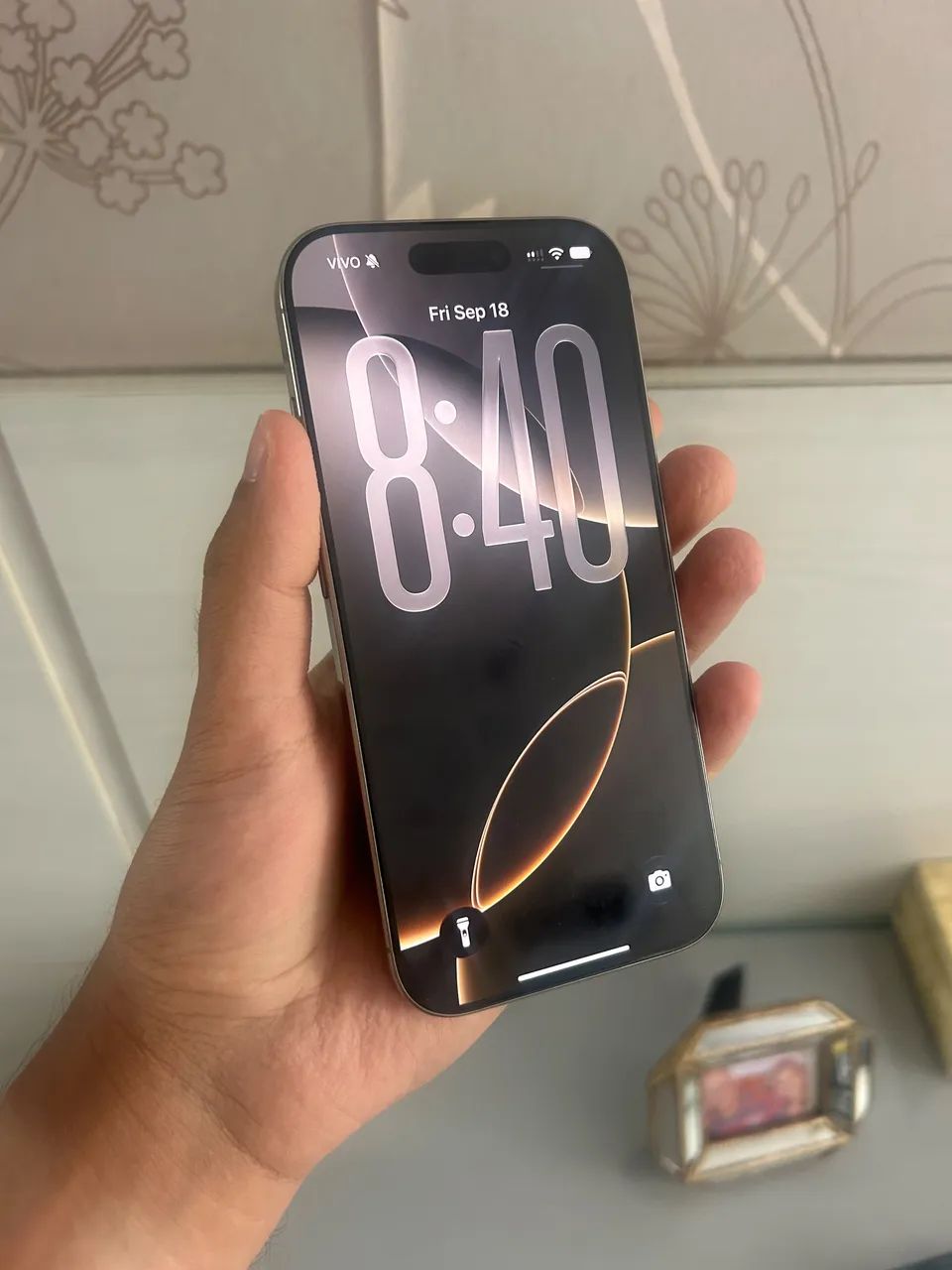 iPhone 16 Pro Titanium - Foto 2