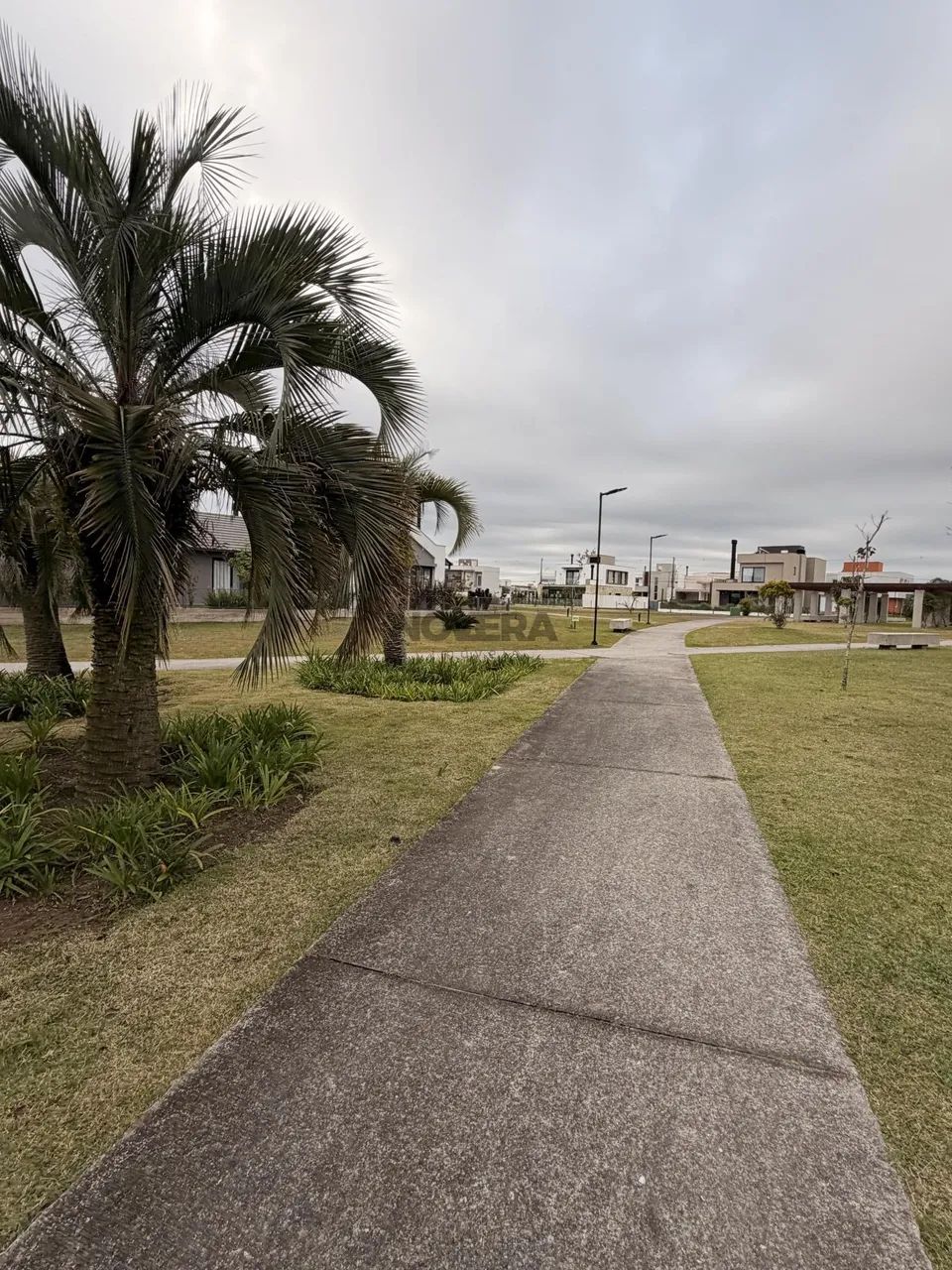 Residência no Alphaville com Fundo para o Lago - Foto 4