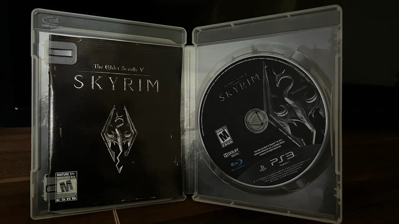 Skyrim - Playstation 3  - Foto 2