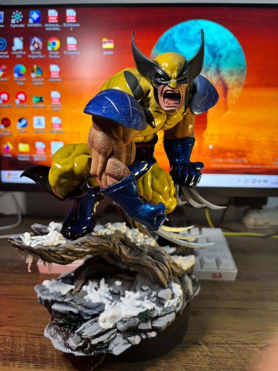 WOLVERINE - ESTATUETA EM RESINA  - Foto 5