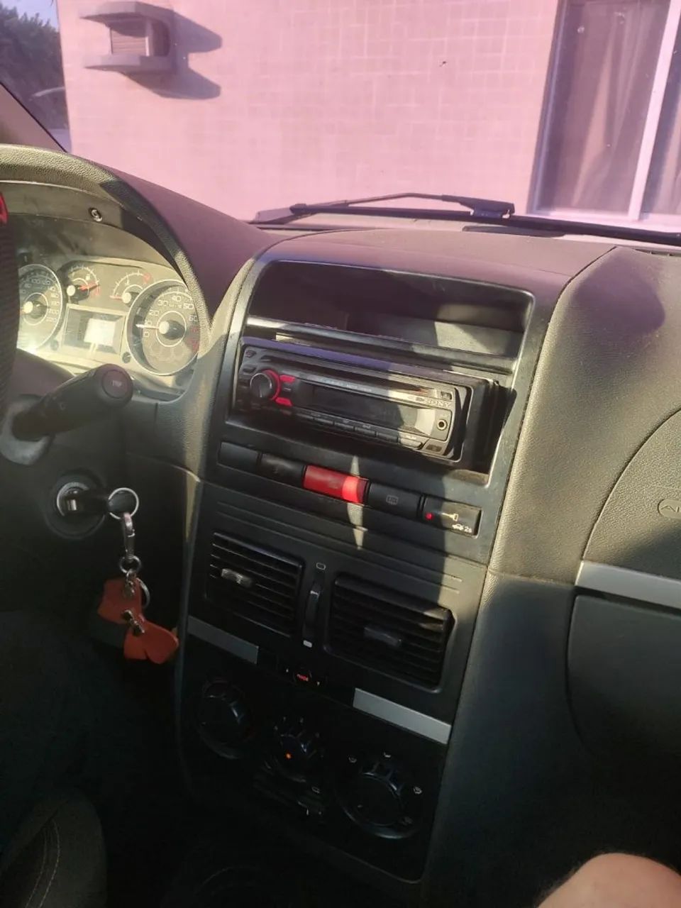 Fiat Idea Attractive 1.4 Fire Flex 8V 5P 2012 - Foto 3