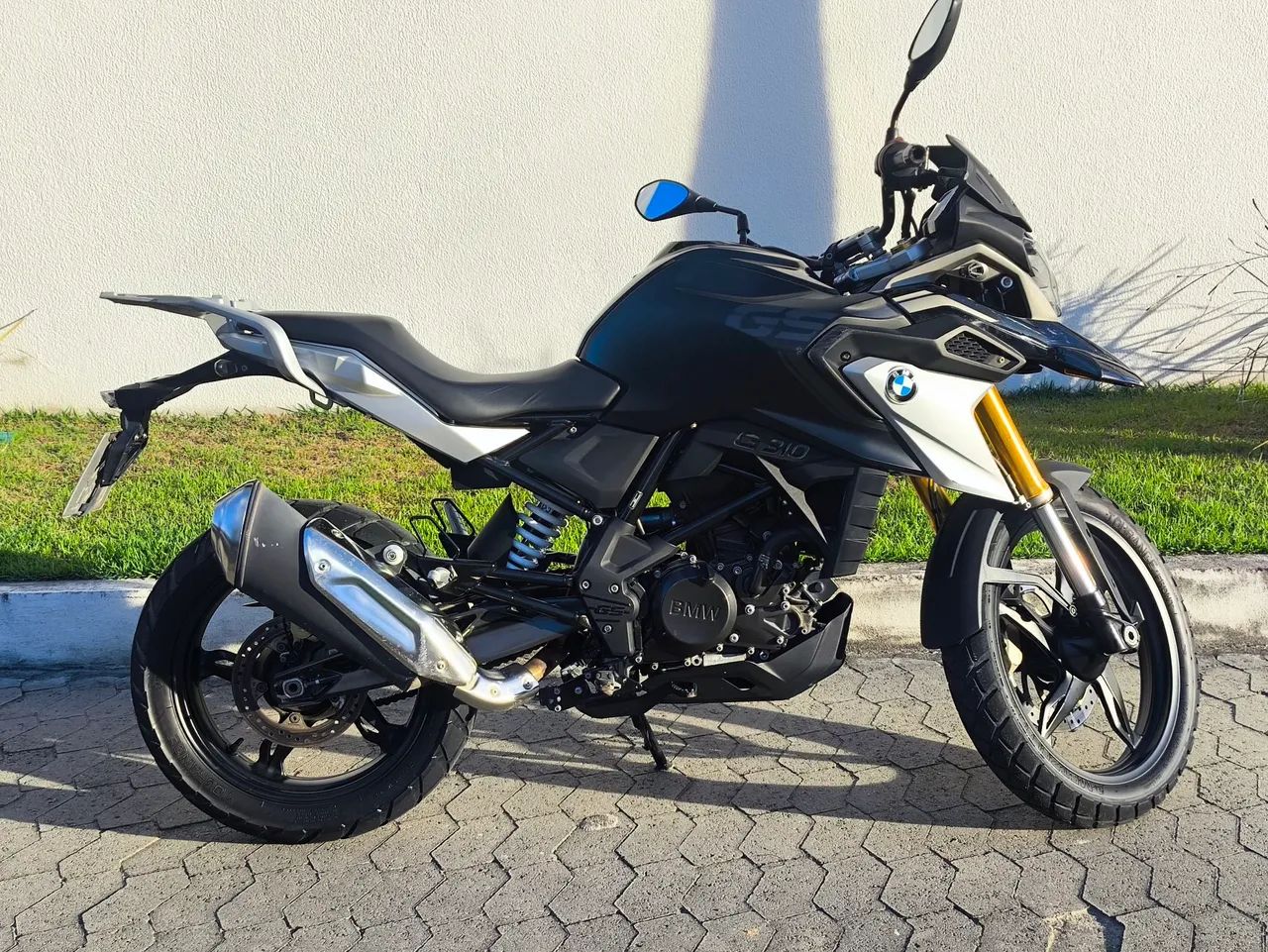 BMW G310 