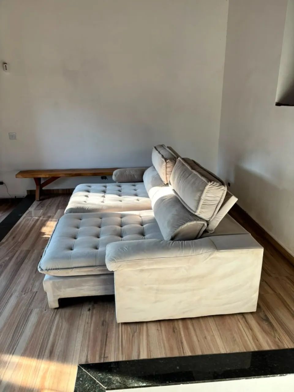 Sofá grande - 3,20m - Suede cinza  - Foto 2