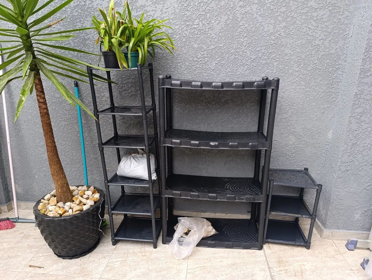 Kit com 3 prateleiras de plástico, 
