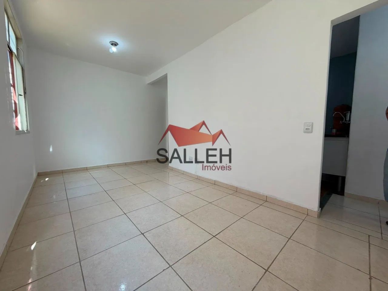 Oportunidade!!! Apartamento 02 quartos com vaga de estacionamento - Foto 3