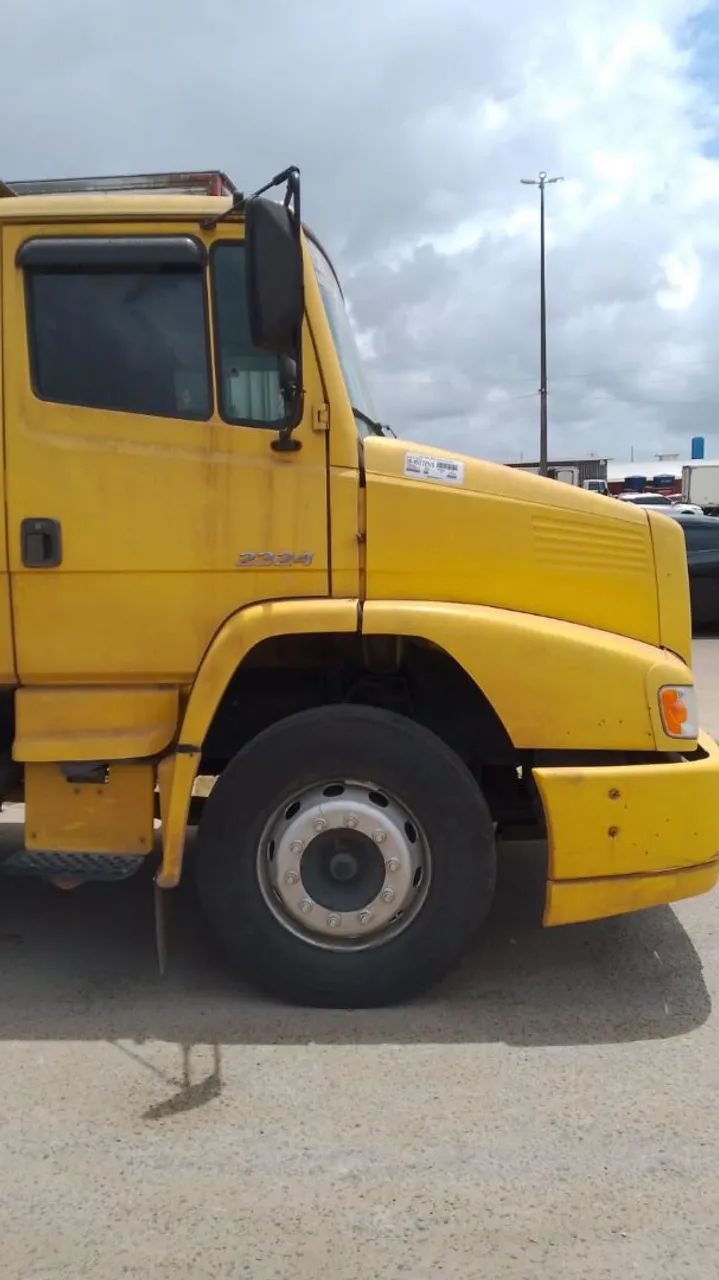 Caminhão 2324 - Foto 4