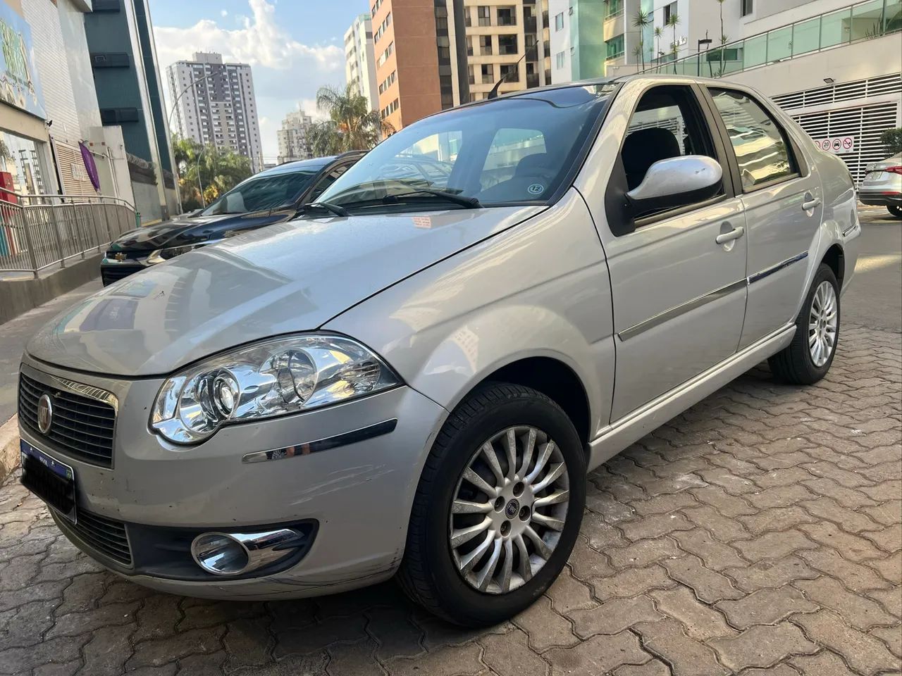 Fiat Siena Siena ESSENCE Dualogic 1.6 Flex 16V 4p 2012