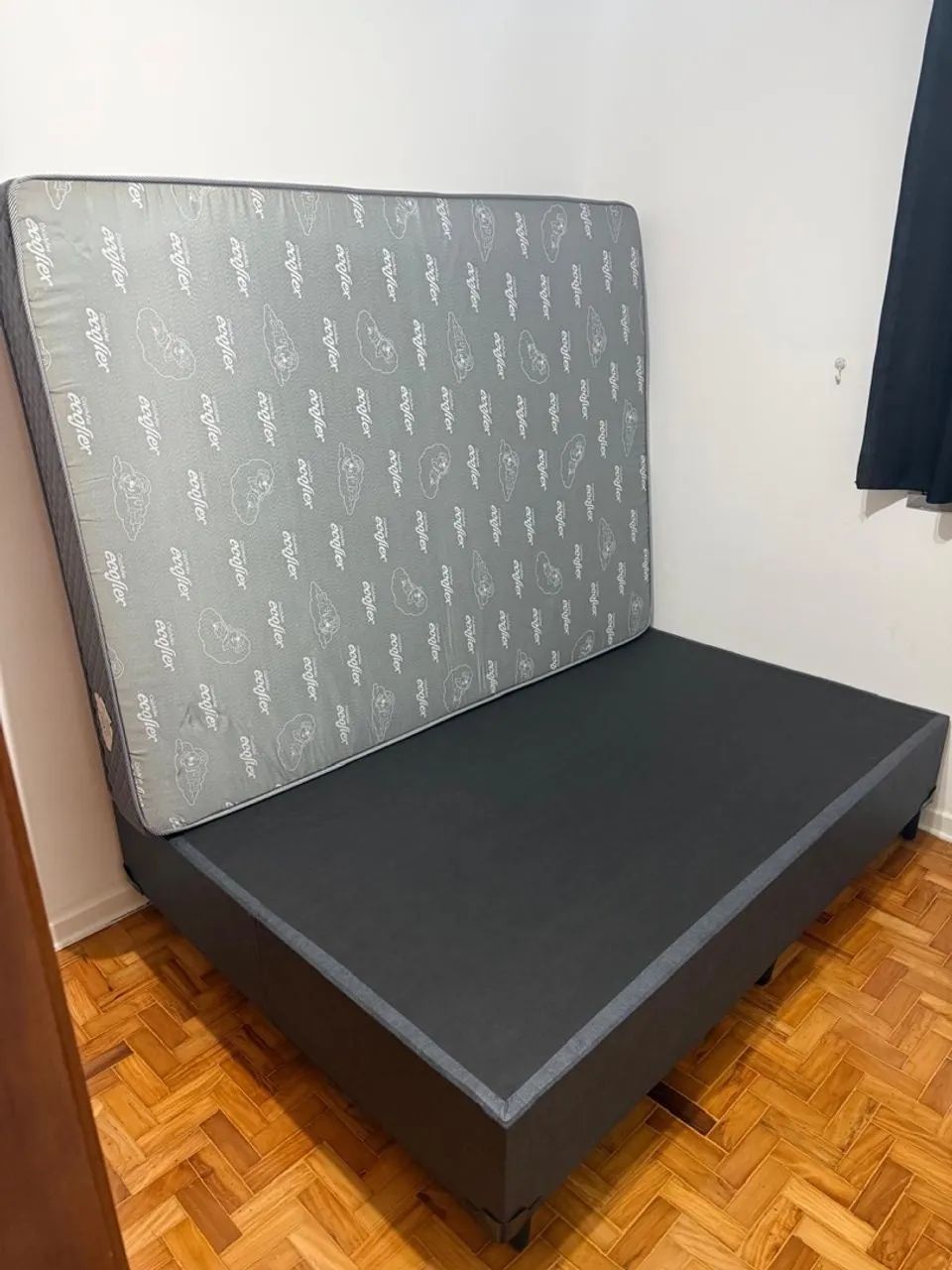 Vende-se Colchão com Base novo  - Foto 2