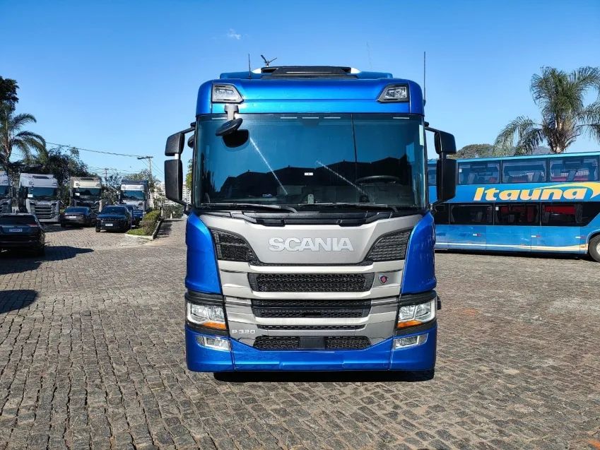 SCANIA P320 B8X2.
