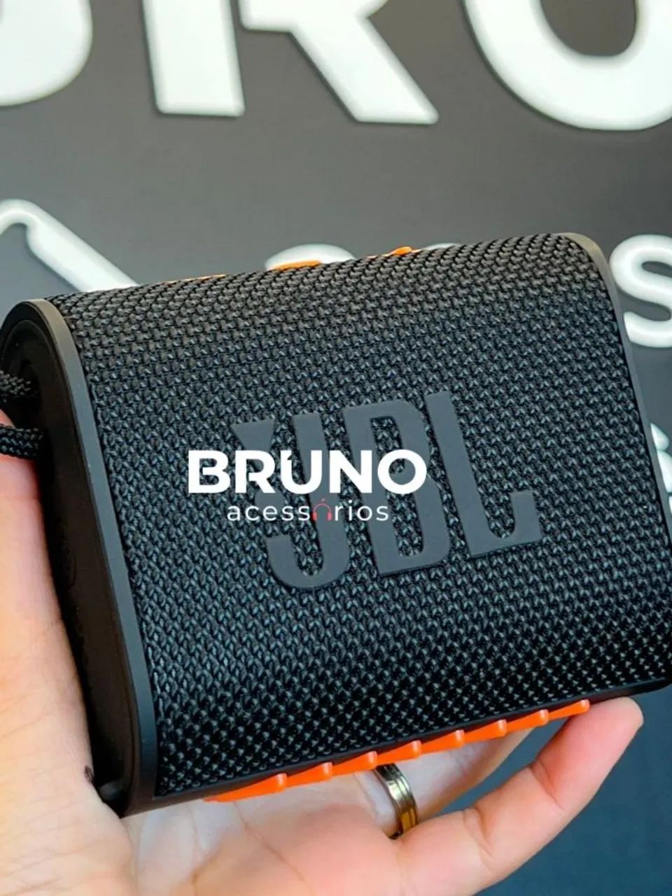 Mini caixa Bluetooth portátil com alça potente  - Foto 2