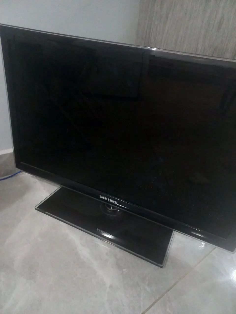 TV SAMSUNG 32 POLEGADAS.(precisa consertar)