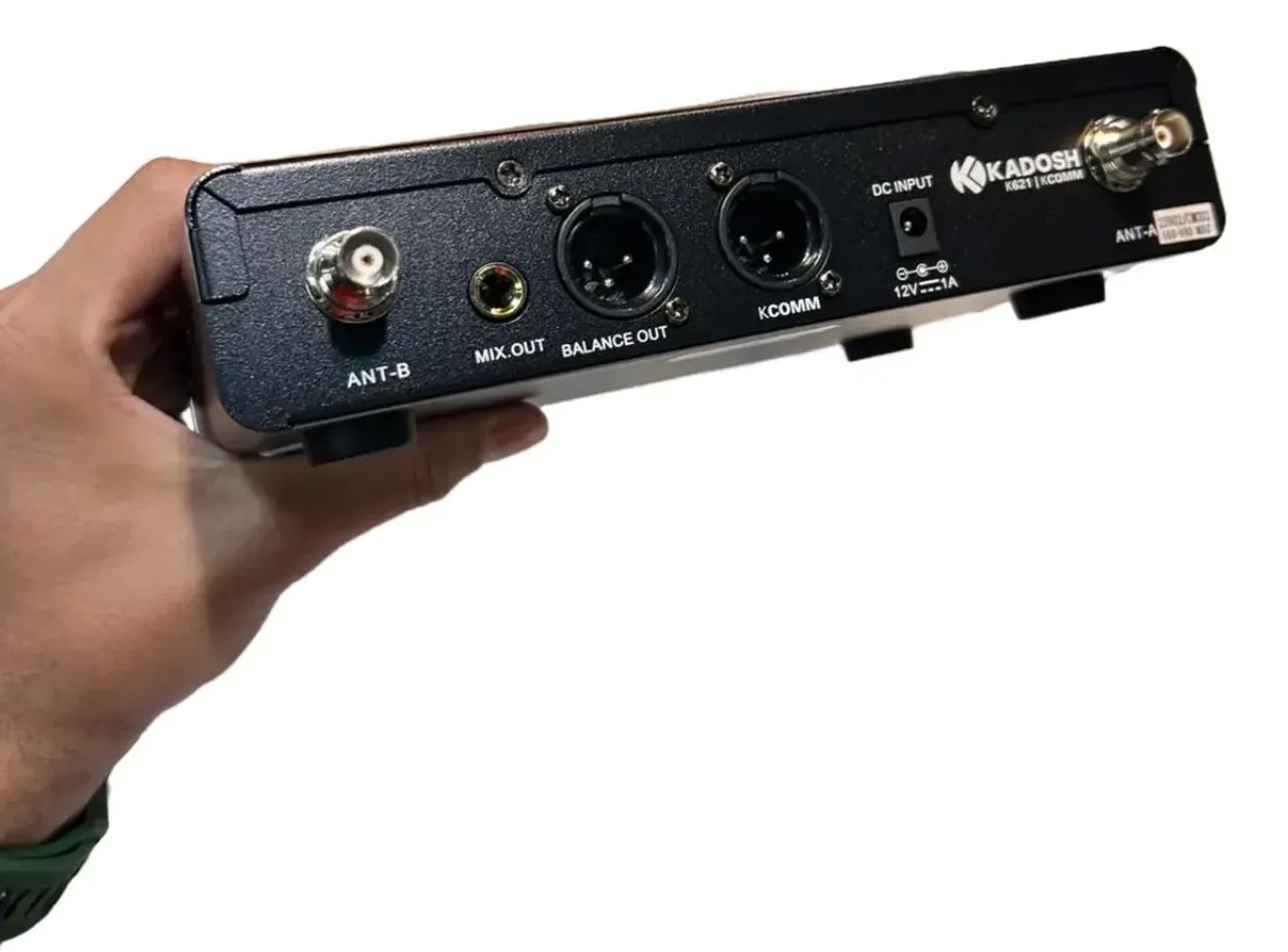 Microfone Kadosh K621m Kcom-b6 Sem Fio (com botão de talk Back) - Foto 2