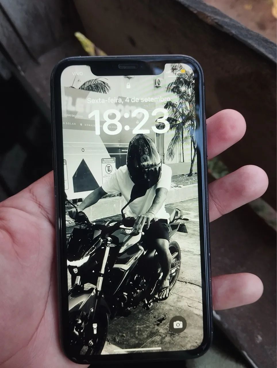 iPhone 11