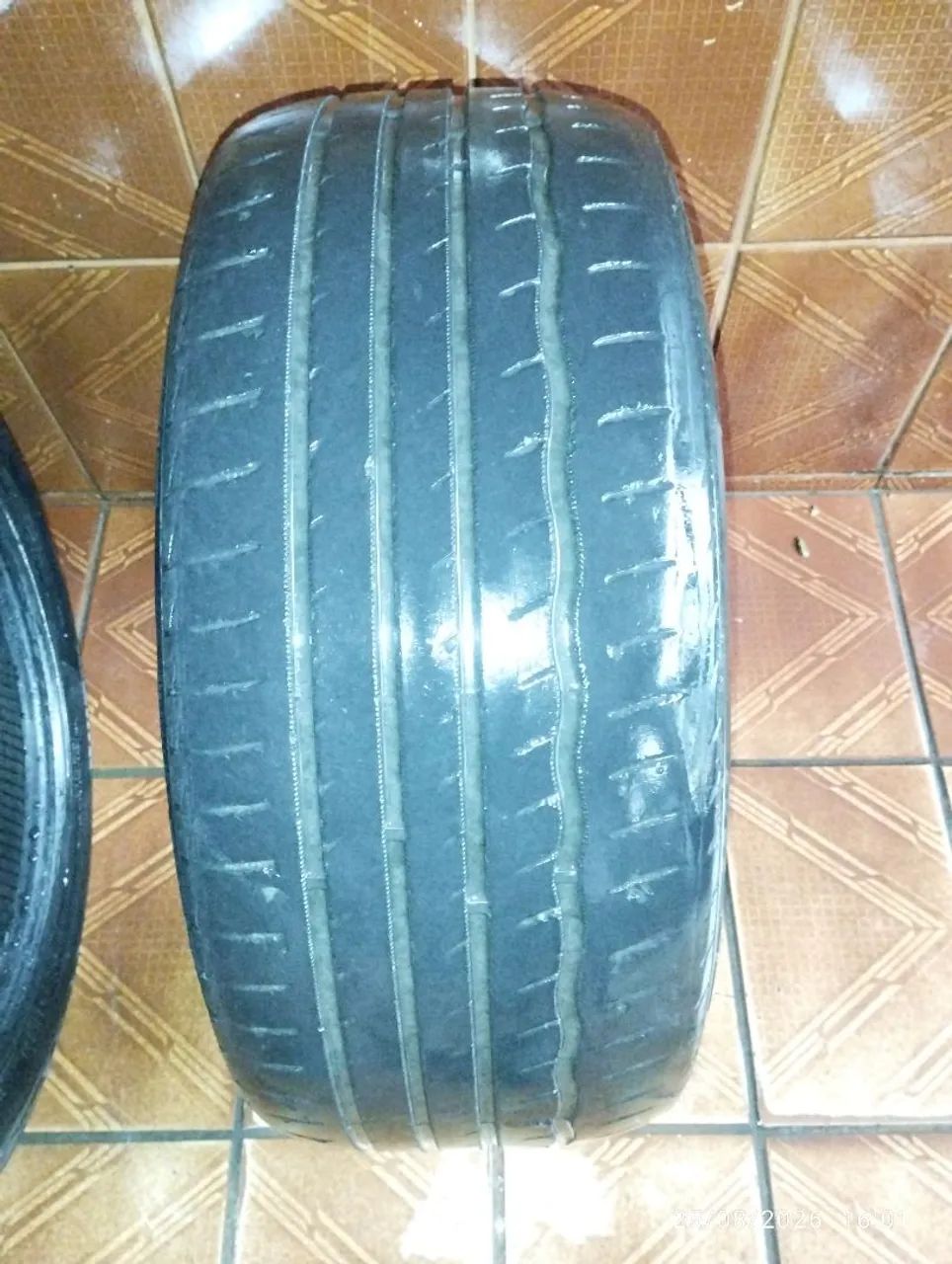 Pneu 225 50 17 - Foto 4