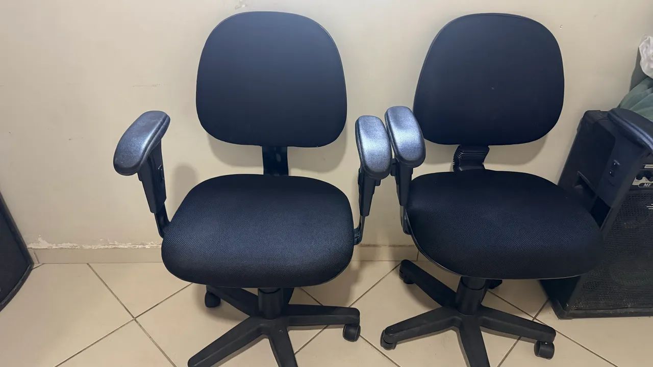 Vendo 2 cadeiras de escritório. - Foto 3