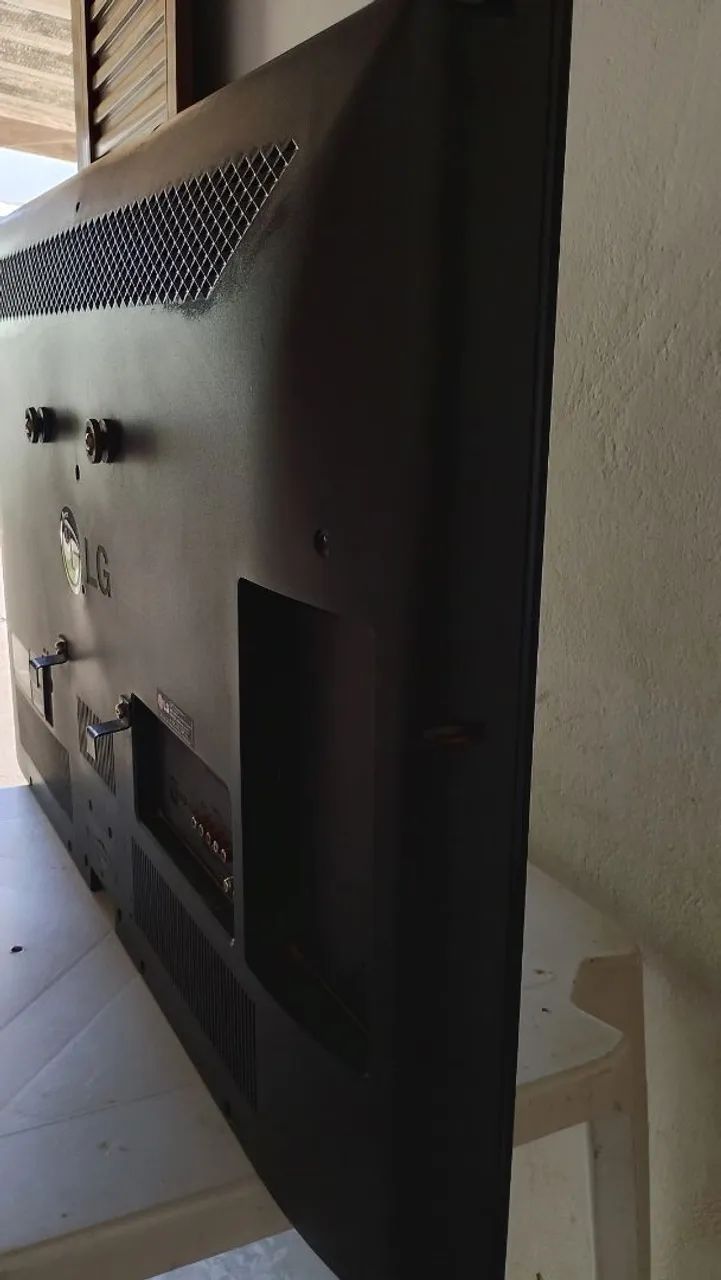 TV LG 42 POLEGADAS (NÃO É SMART). IMAGEM PERFEITA / ACOMPANHA CONTROLE  - Foto 4
