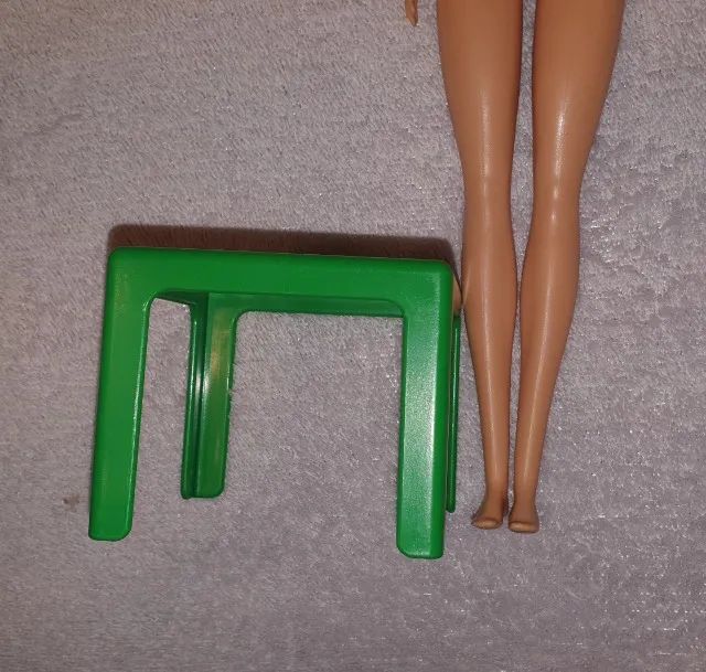 mesinha ikea para centro de sala da casa da boneca barbie - Foto 2