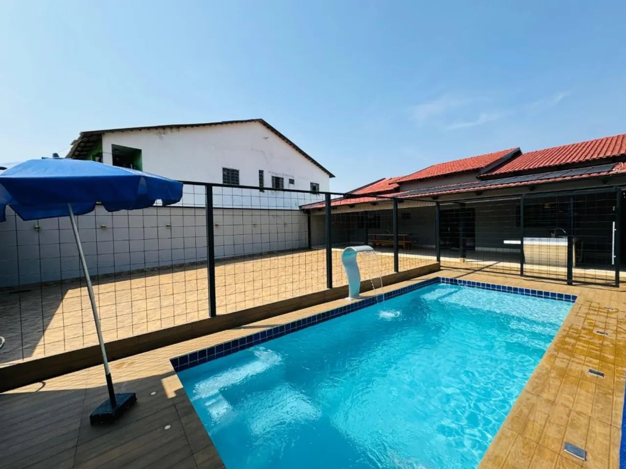 CASA COM PISCINA a venda Setor PARQUE DAS FLORES