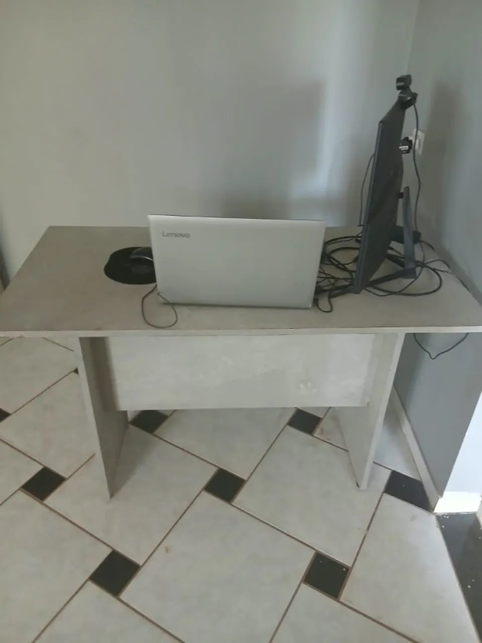 Mesa de estudo - Foto 3