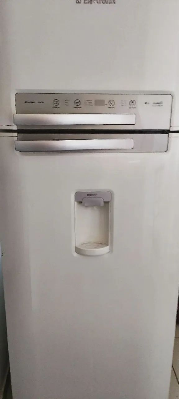 Geladeira Eletrolux DFW50