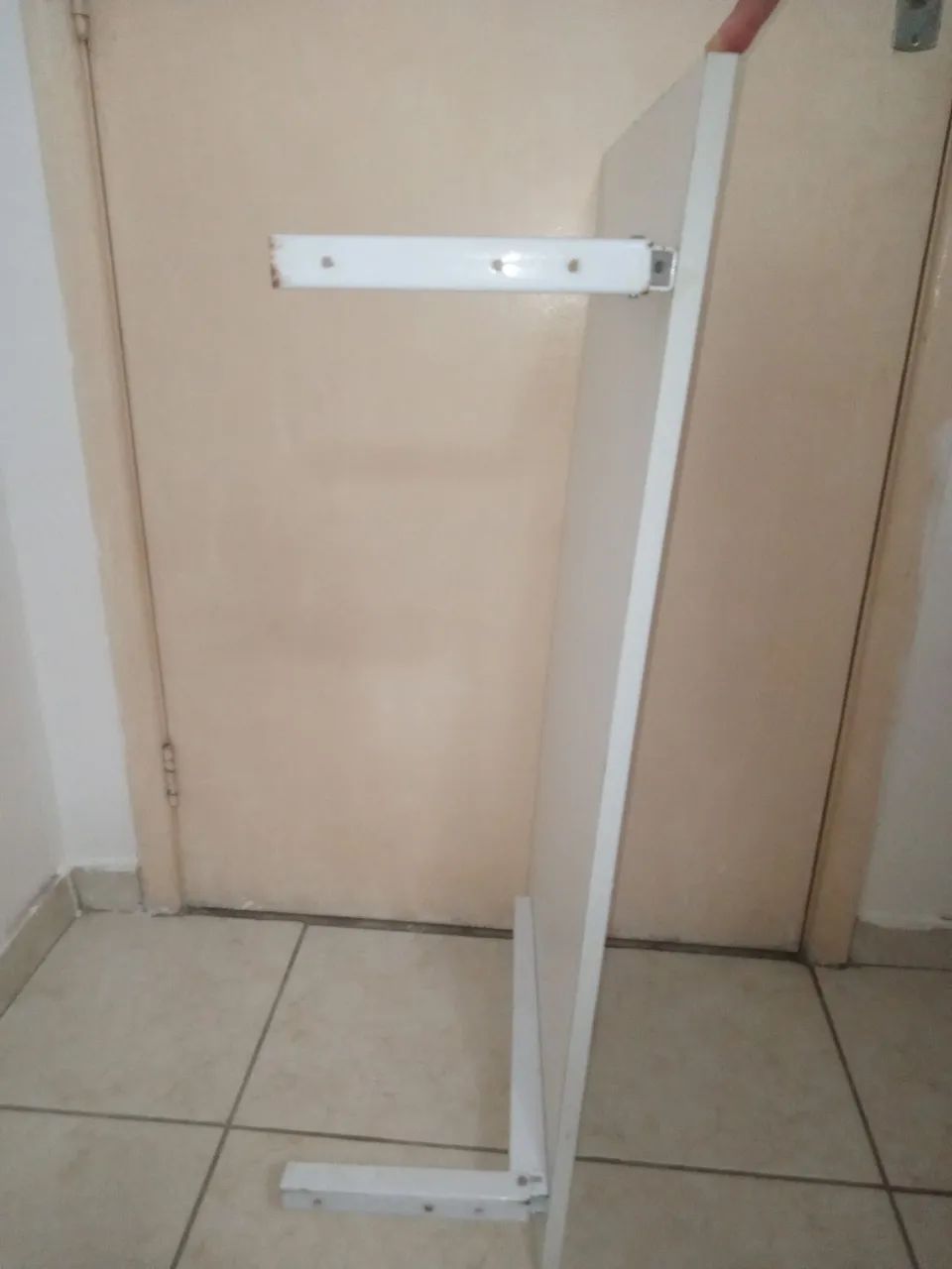 Mesa retrátil de parede com suporte 90x45 cm.65115993281026122