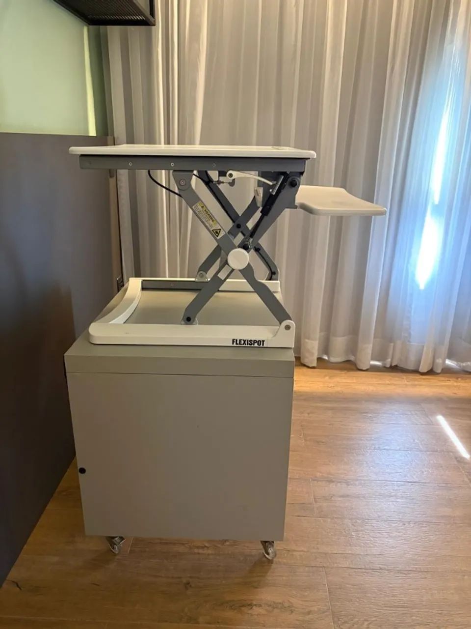 Mesa ergonômica regulável FlexiSpot - Foto 4